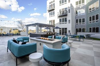 Outdoor firepit and lounge area